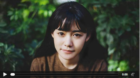 她是一个想和你虚度时光的姑娘
